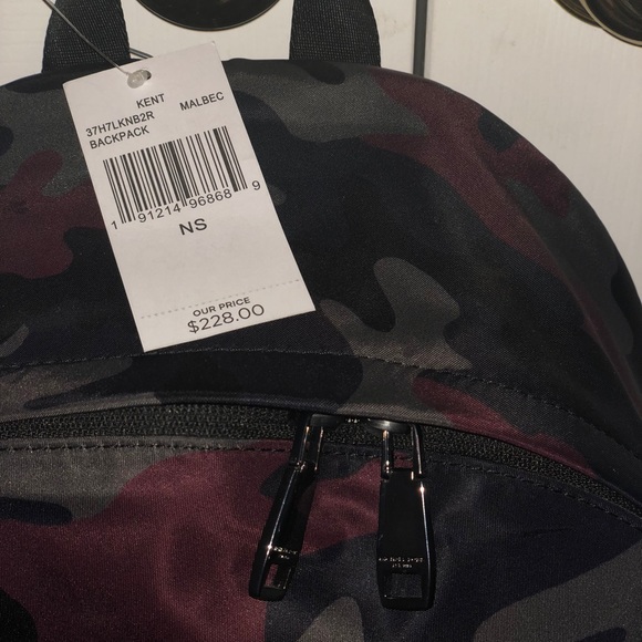 Michael Kors Kent Unisex Backpack - Picture 4 of 8